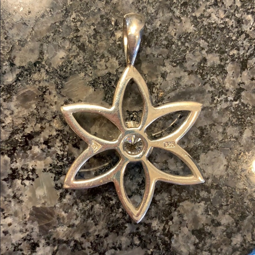 Silpada CZ Flowers Pendant - Picture 2 of 4